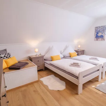 Eifelhaus Abel * Hellenthal